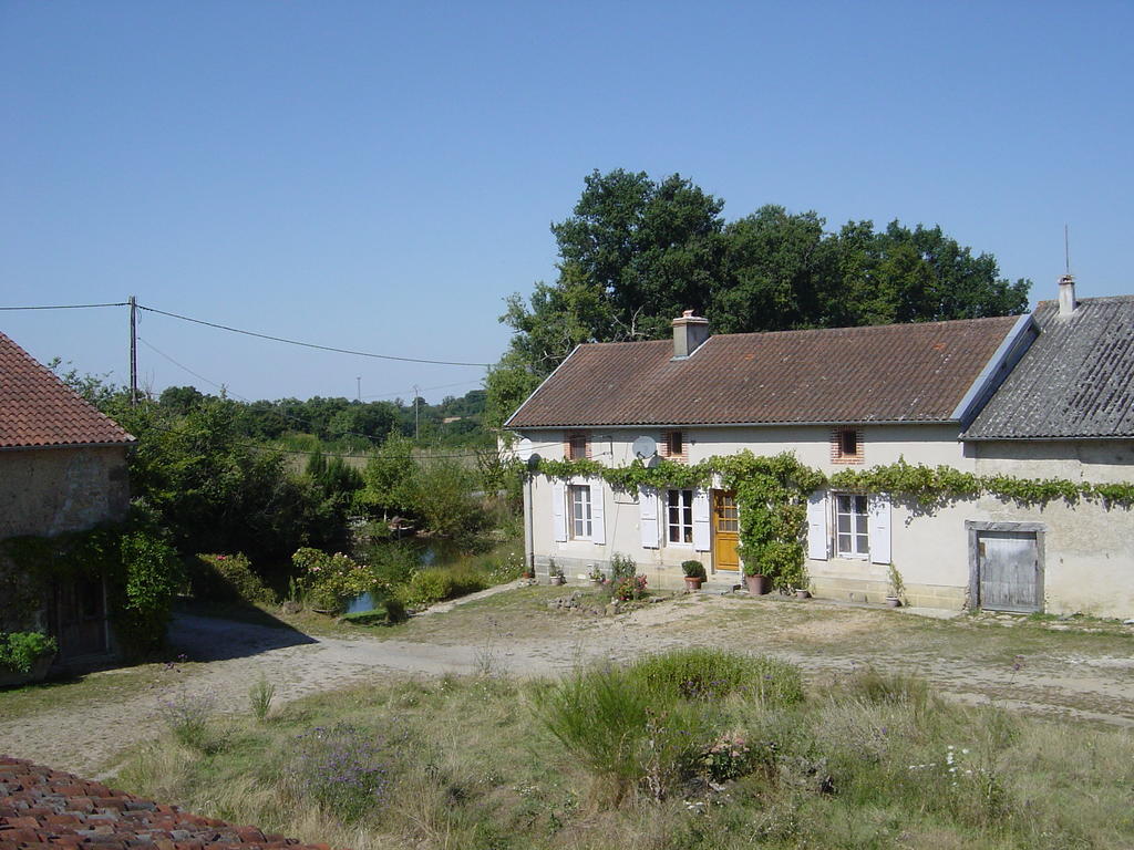 Willa Chez Tartaud Lathus St Remy Zewnętrze zdjęcie