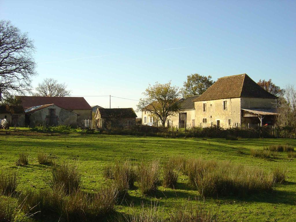 Willa Chez Tartaud Lathus St Remy Zewnętrze zdjęcie